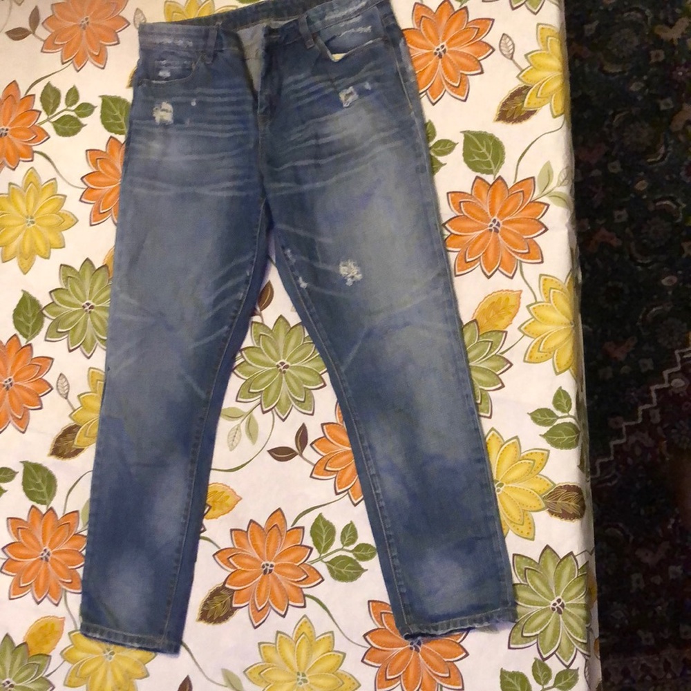 A blankNYC jeans with a blue color and it is in good condition.